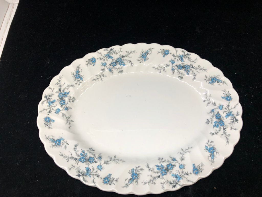 VTG BLUE FLORAL & WAVY EDGES MYOTT "FORGET ME NOT".