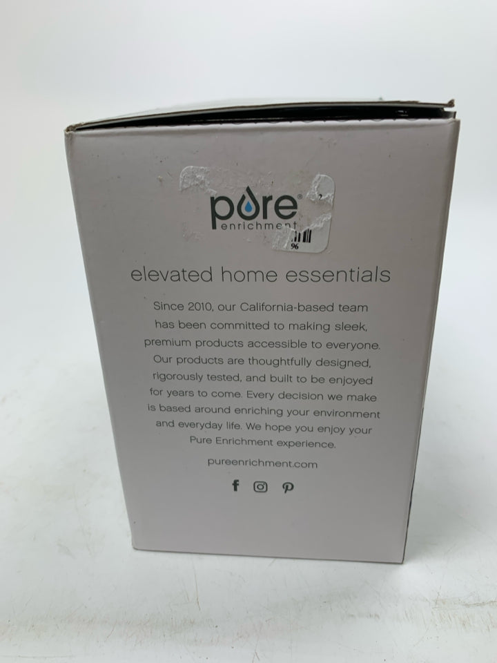NIB PURE PURESPA ESSENCE AROMATHERAPY OIL DIFFUSER.