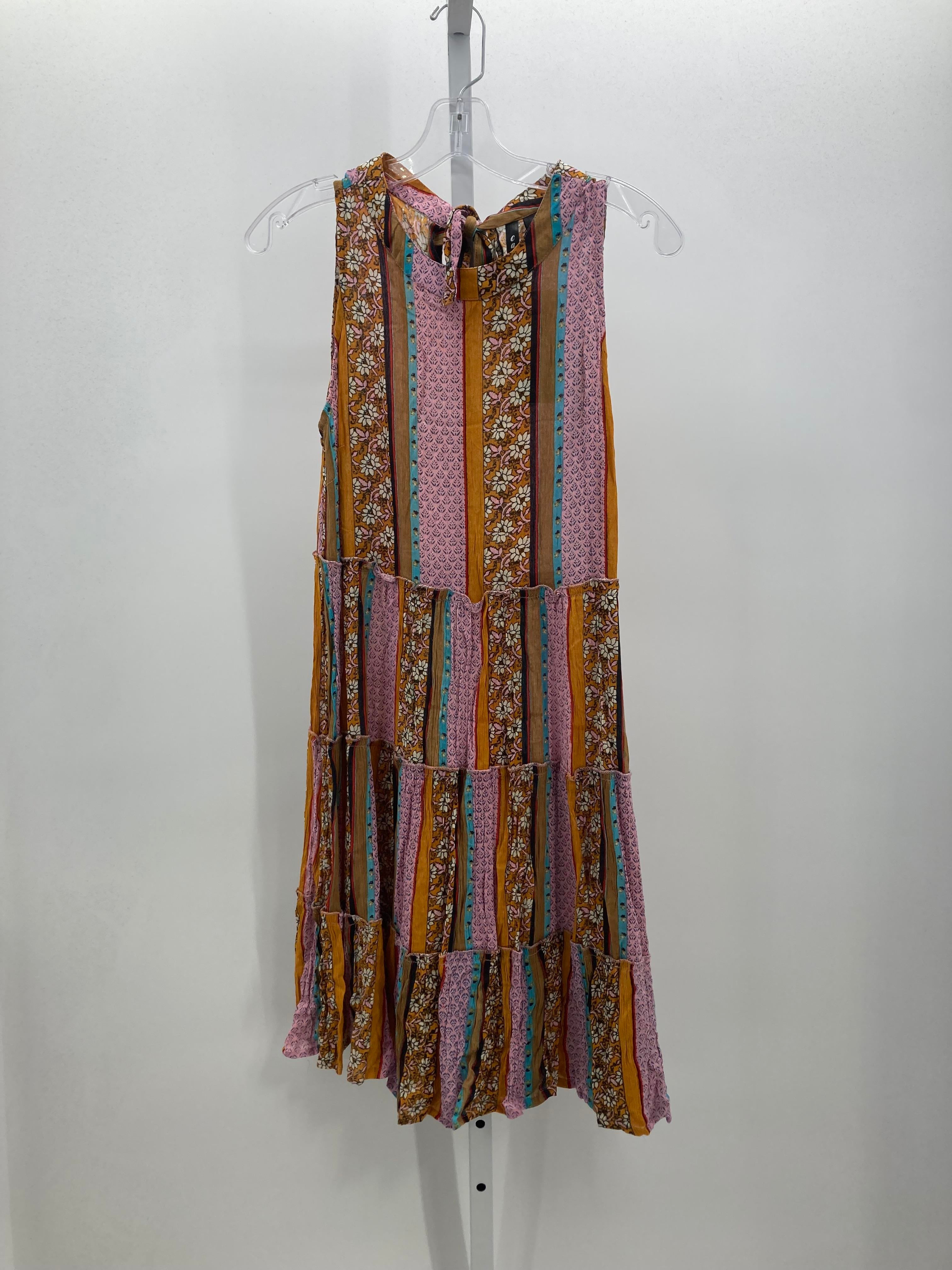 Size Medium Juniors Sleeveless Dress