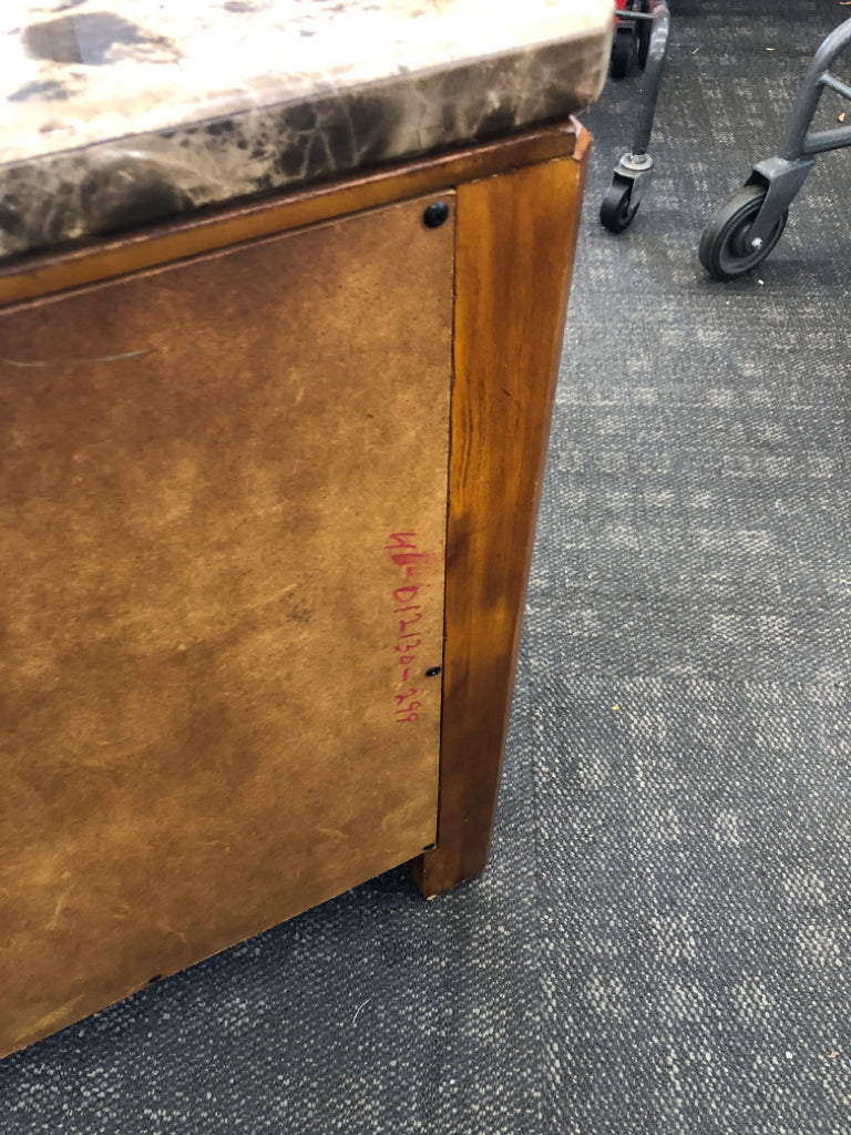 FAUX HEAVY BROWN SQUARE DESIGN TOP W/ WOOD BASE 2 CUBBIES/DRAWERS.