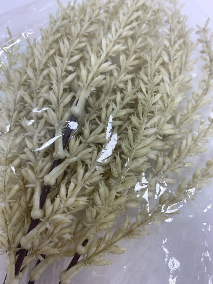 DRIED GRAIN FLOWER BOUQUET.