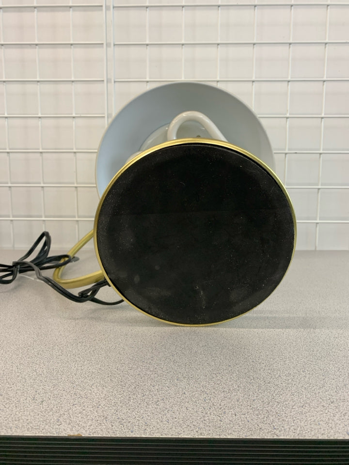 BRASS DOME STYLE DESK LAMP.