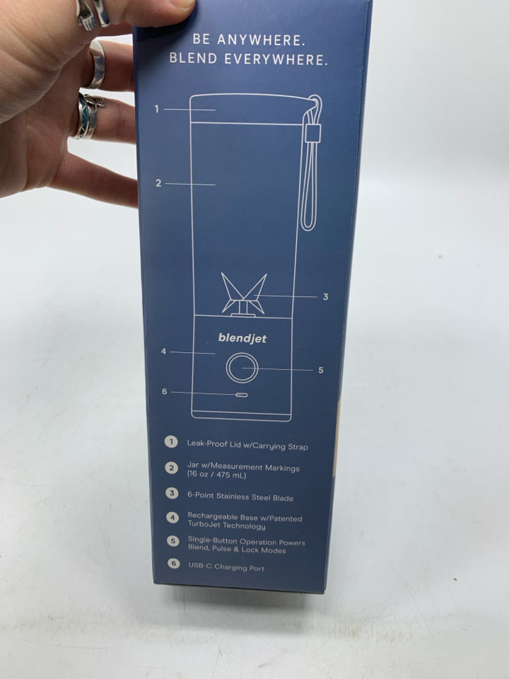 NIB BLENDJET 16 OZ PORTABLE BLENDER.