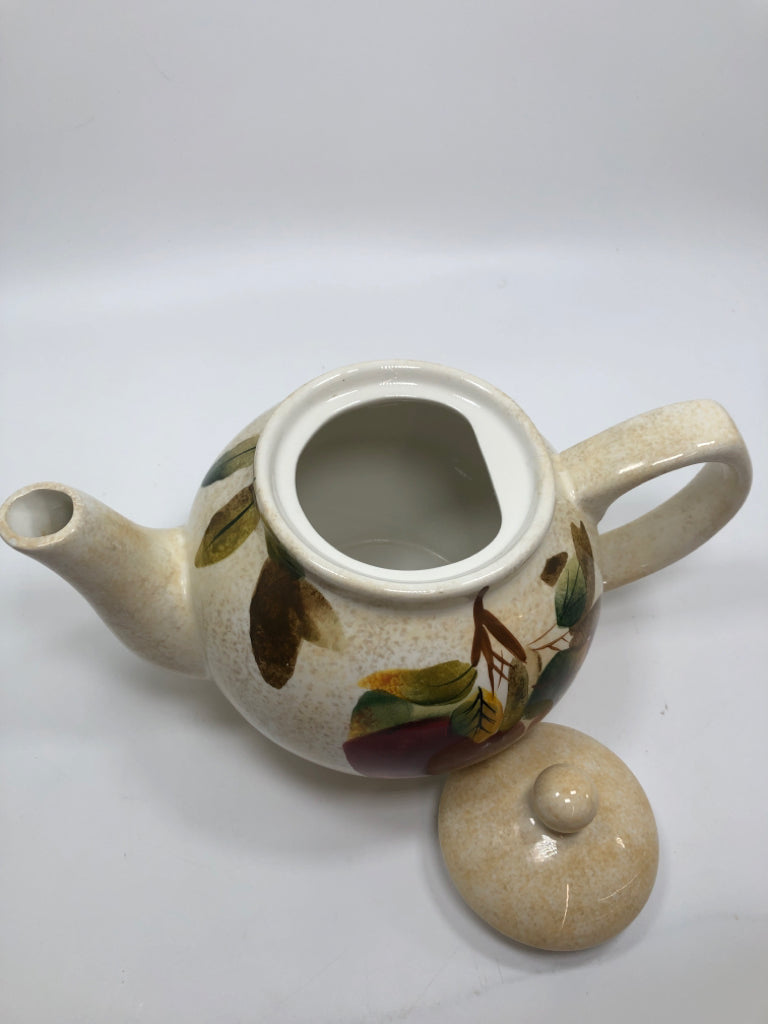 APPLES PAINTED CERAMIC TEAPOT.