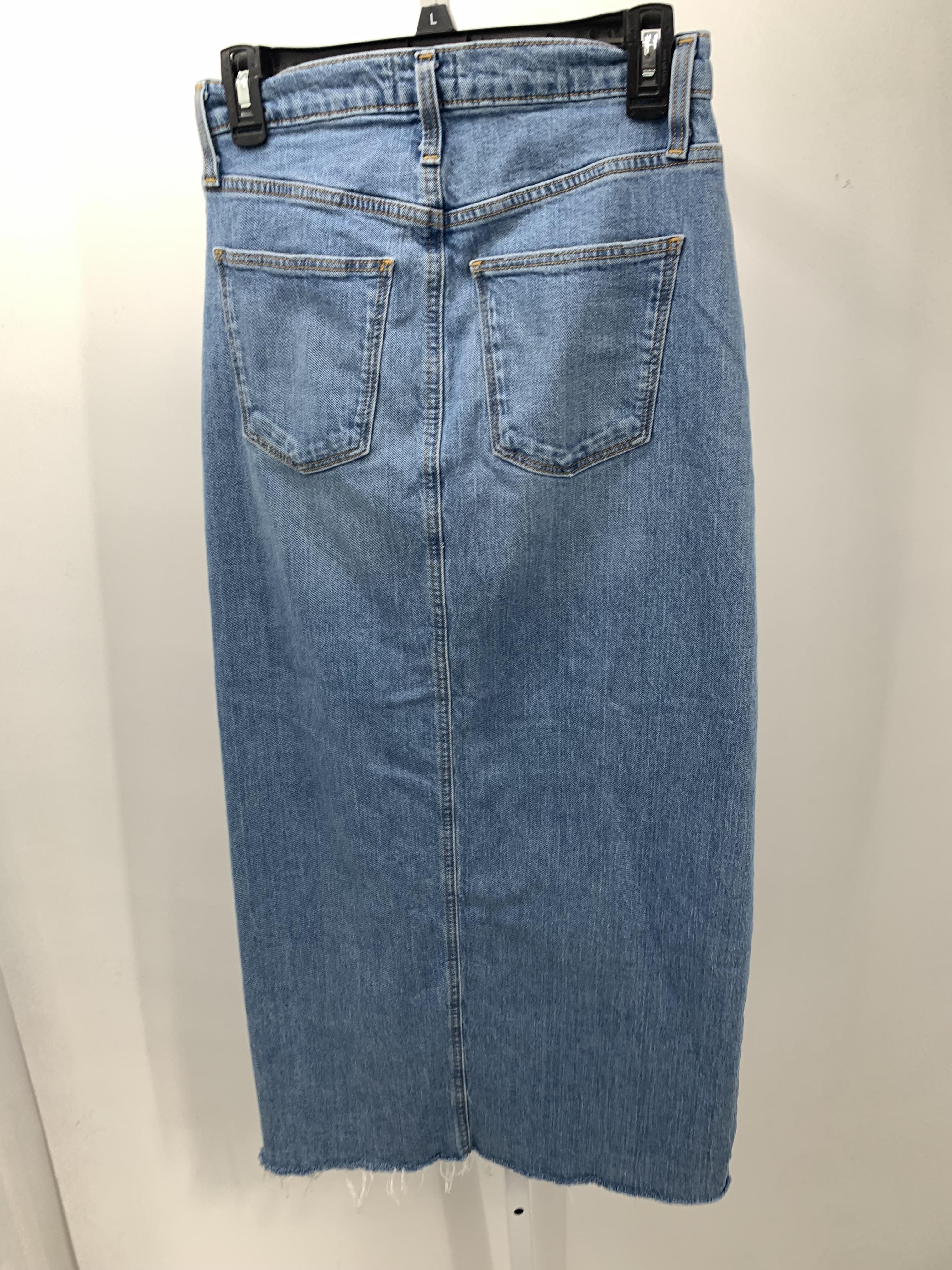Universal Thread Size 4 Misses Skirt