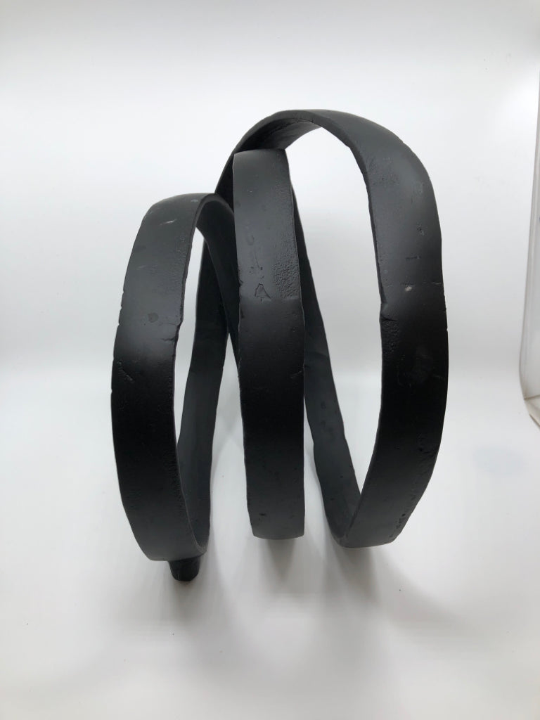 BLACK CONTEMPORARY SPIRAL.