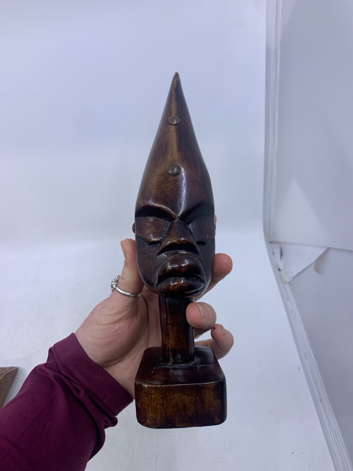 DARK GLOSSY CARVED WOOD POINTED HEAD FOLK ART.