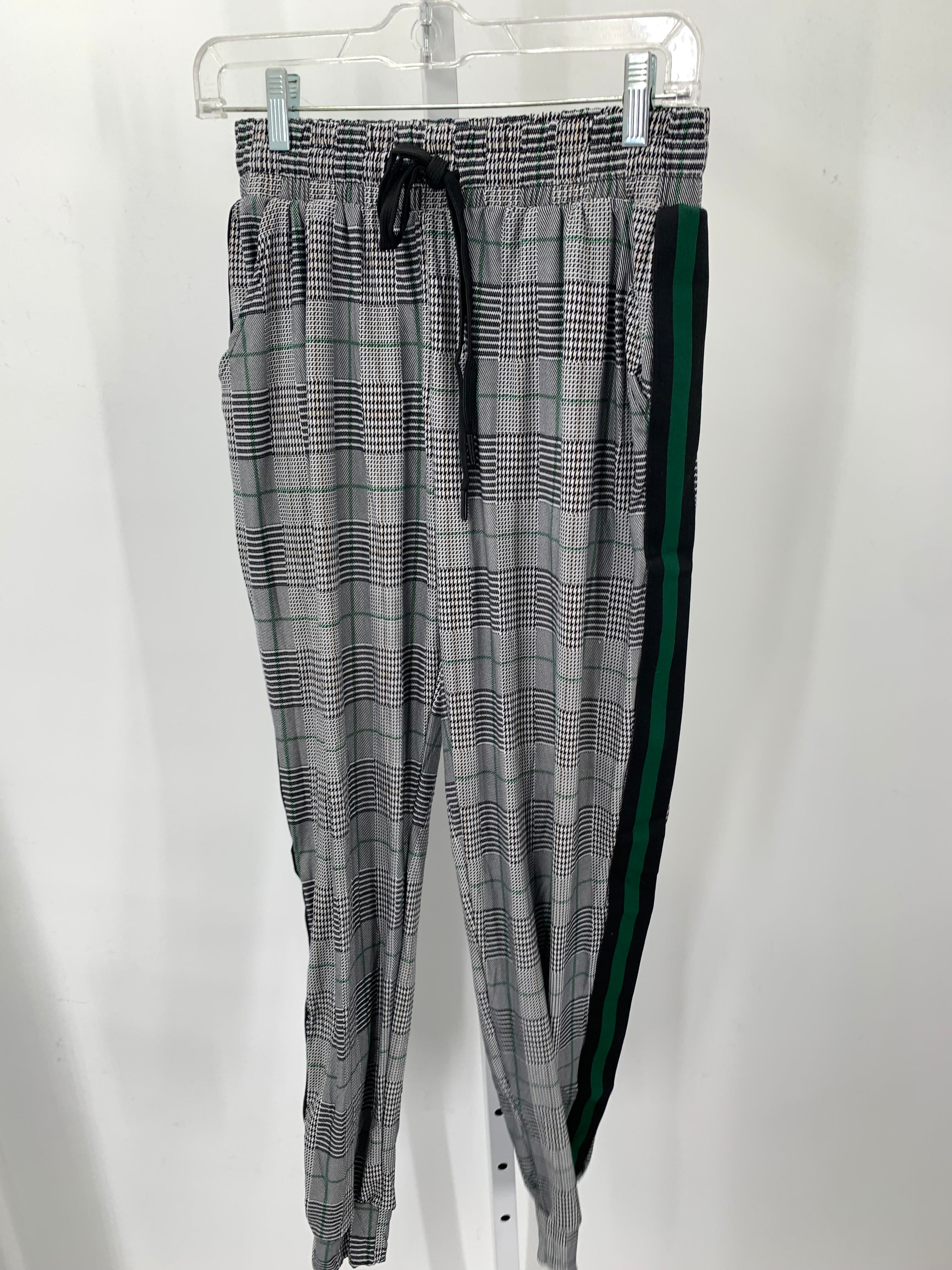 Size Medium Juniors Pants