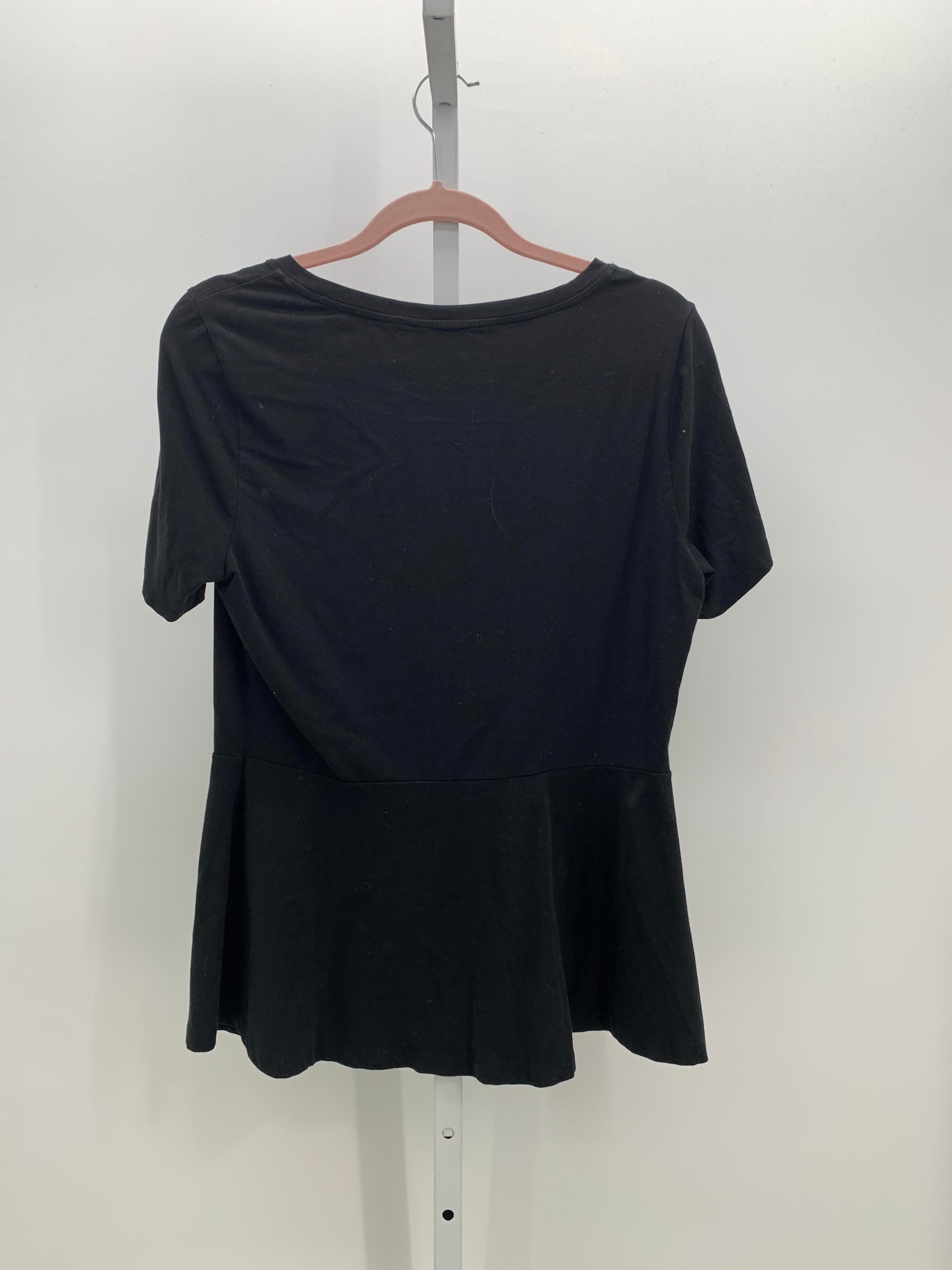 Isaac Mizrahi Size Medium Misses Short Sleeve Shirt