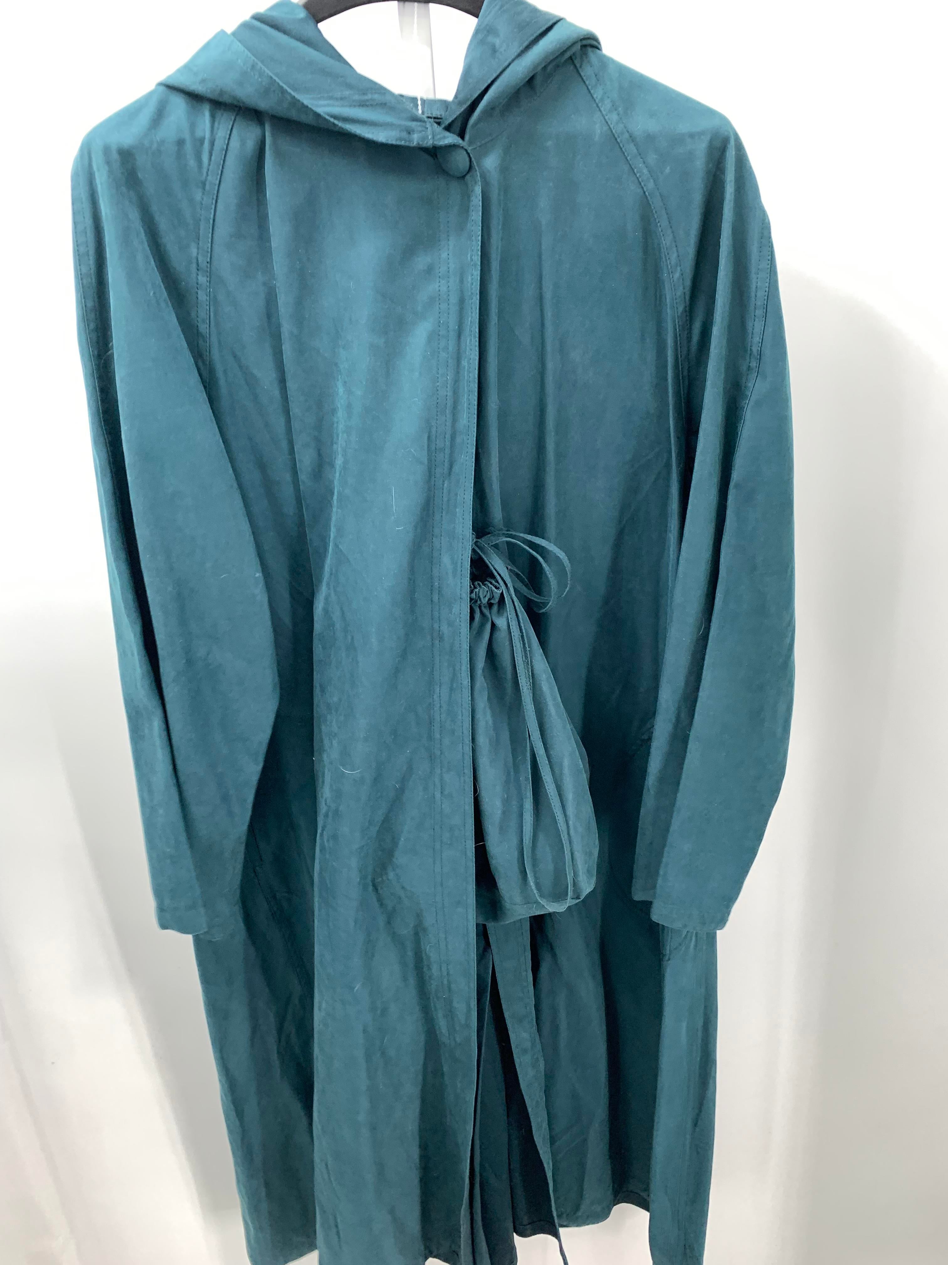 Size Medium Misses Lightweight Jacket