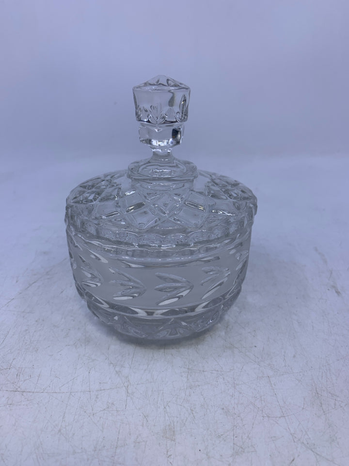 DIAMOND PATTER/ FROSTED GLASS CREAM + SUGAR BOWL