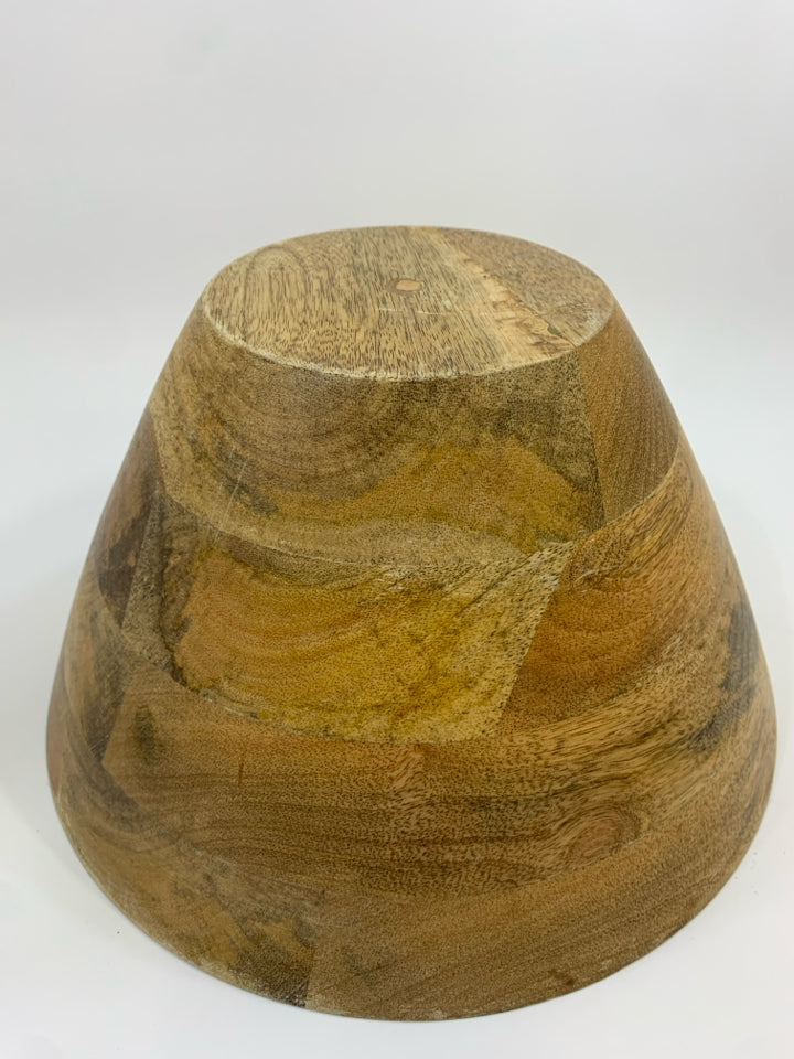 BAMBOO SALAD BOWL W/PALM PRINT INLAY.