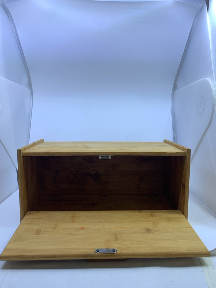 BAMBOO BREAD BOX.