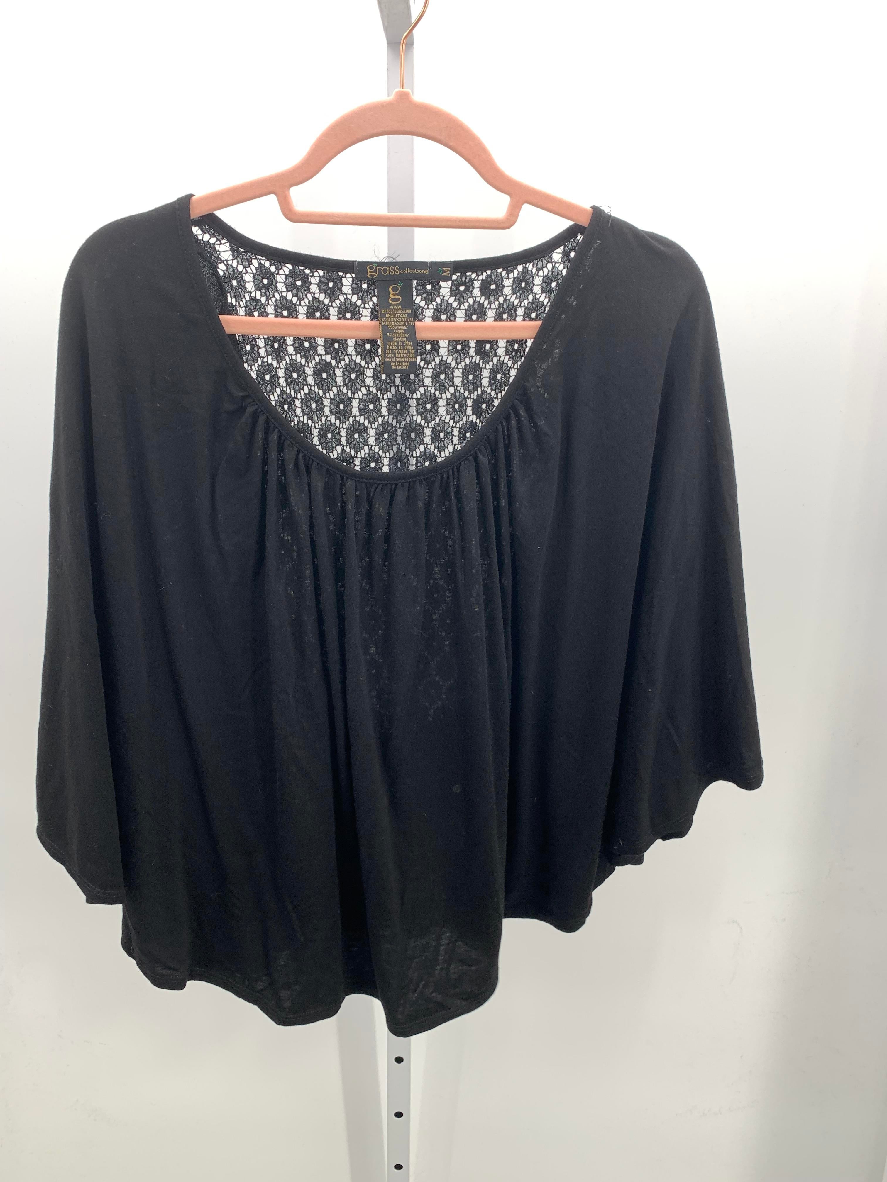 Size Medium Misses Short Sleeve Shirt