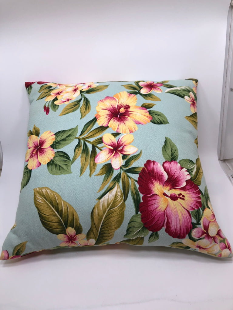 HIBISCUS FLORAL ACCENT PILLOW.