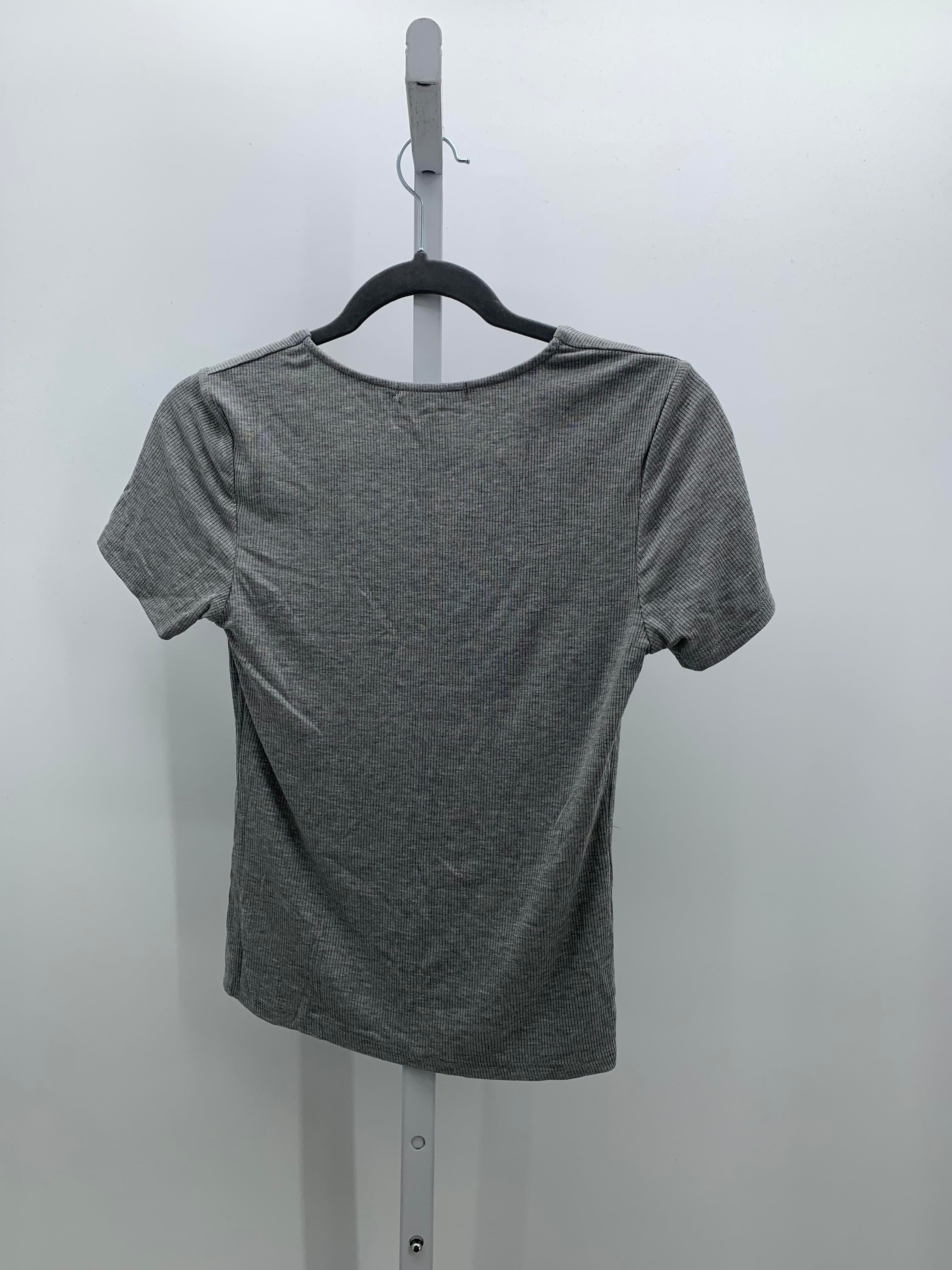 Active Basic Size Medium Juniors Short Sleeve Shirt