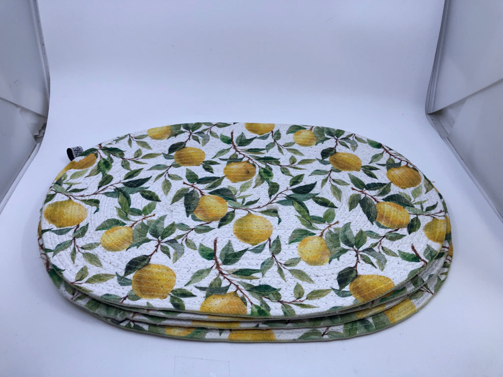 4 OVAL LEMONS PLACEMATS.