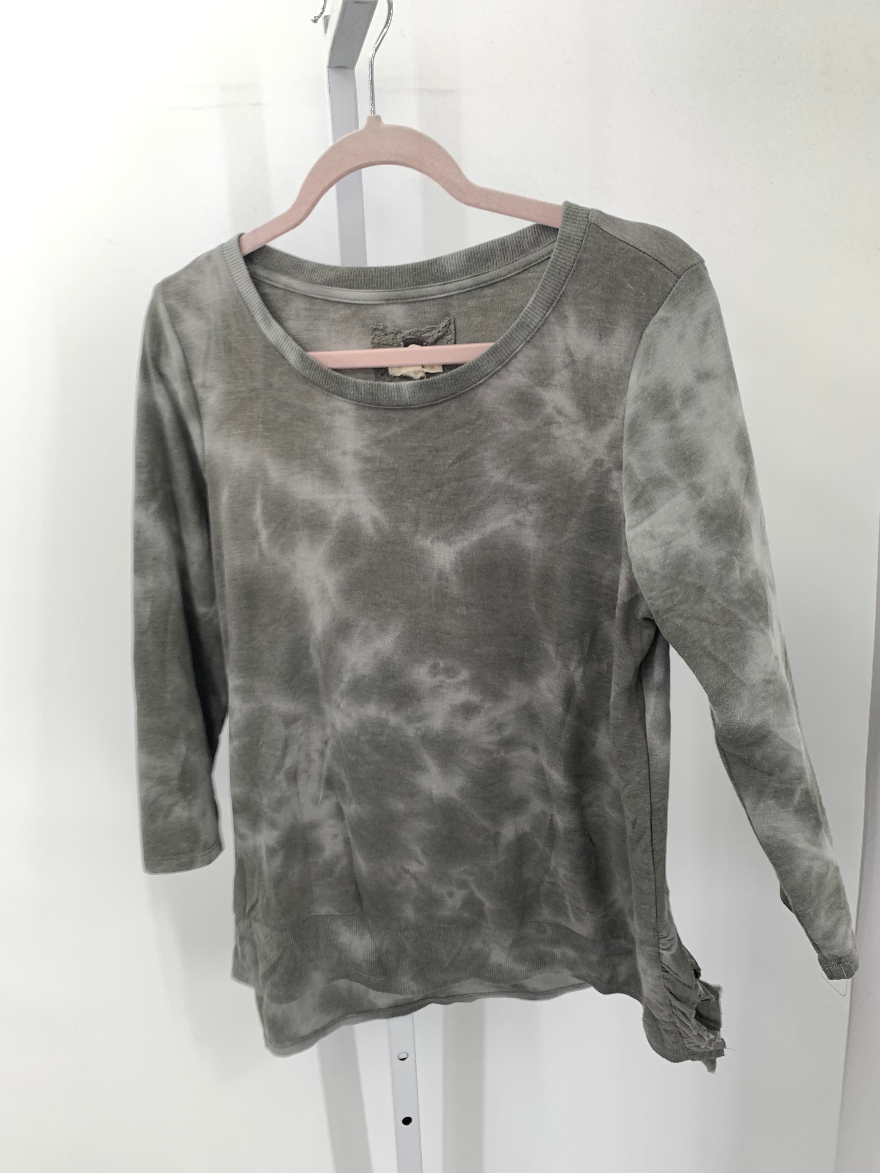 Cupio Size Medium Misses 3/4 Sleeve Shirt