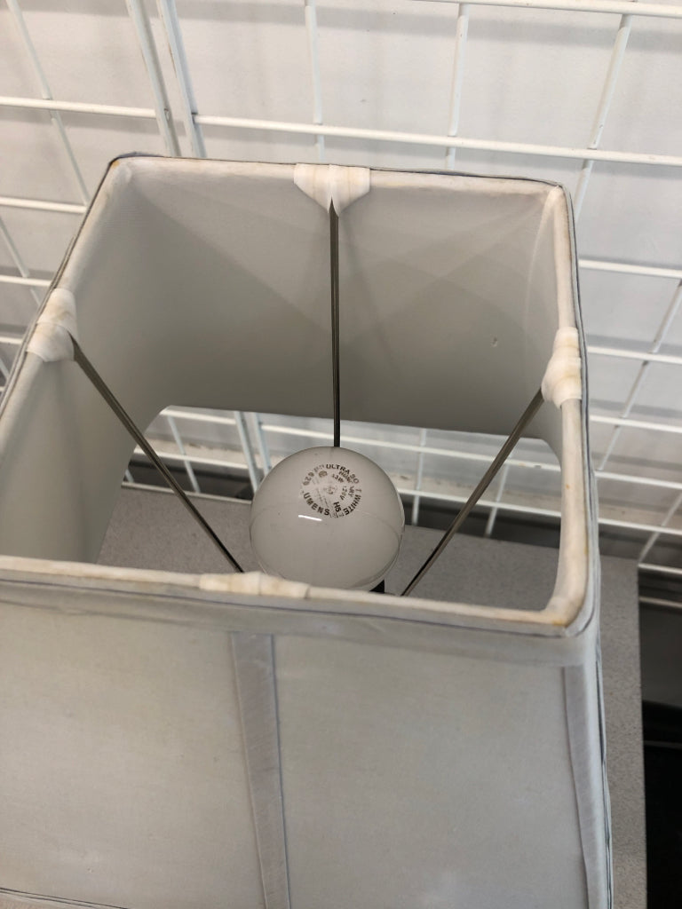 LAMP WITH SQUARE SHADE.