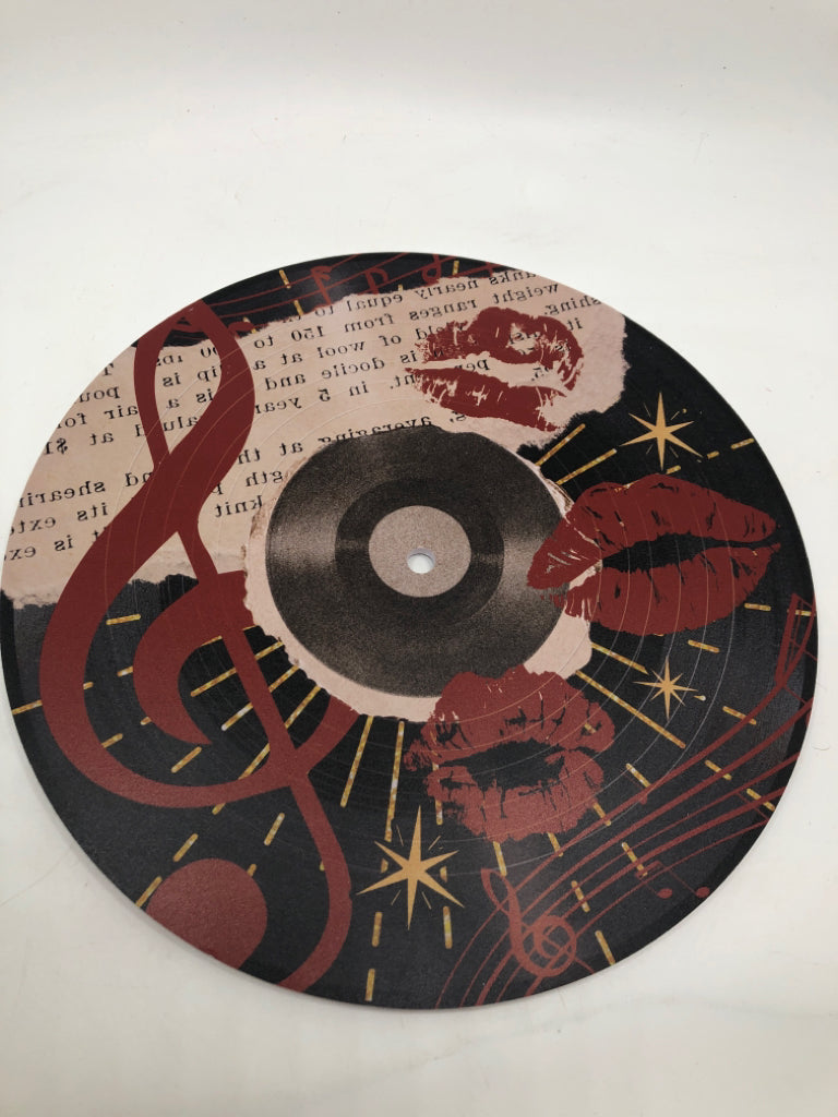 4 RETRO MUSIC FOAM RECORDS WALL DECOR.