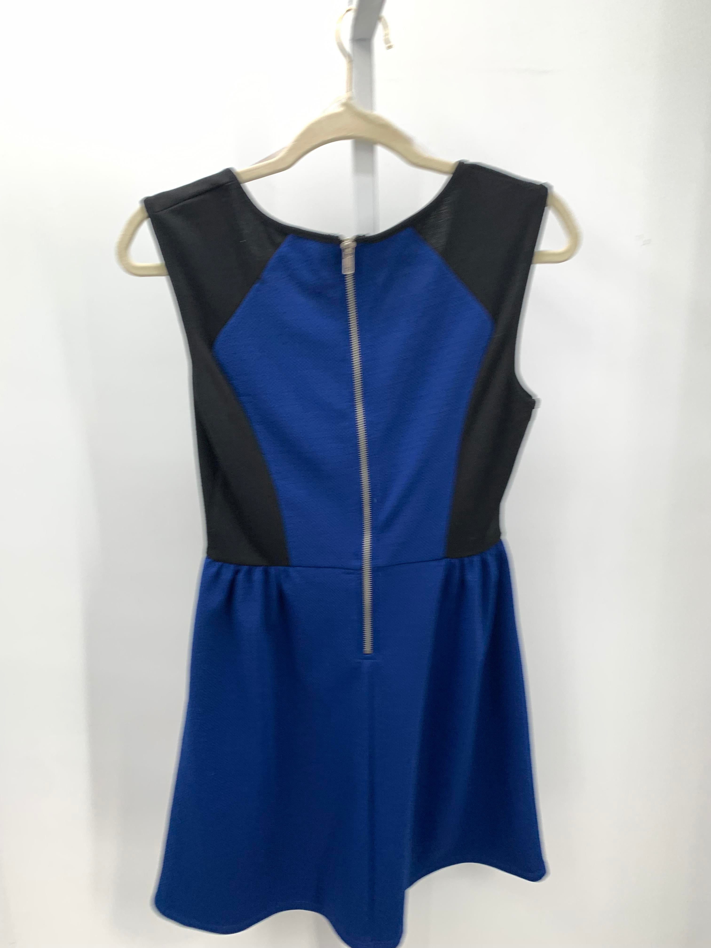Speechless Size Medium Juniors Sleeveless Dress