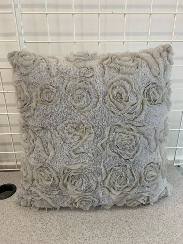 ROSE LACE GREY FUR ACCENT PILLOW.