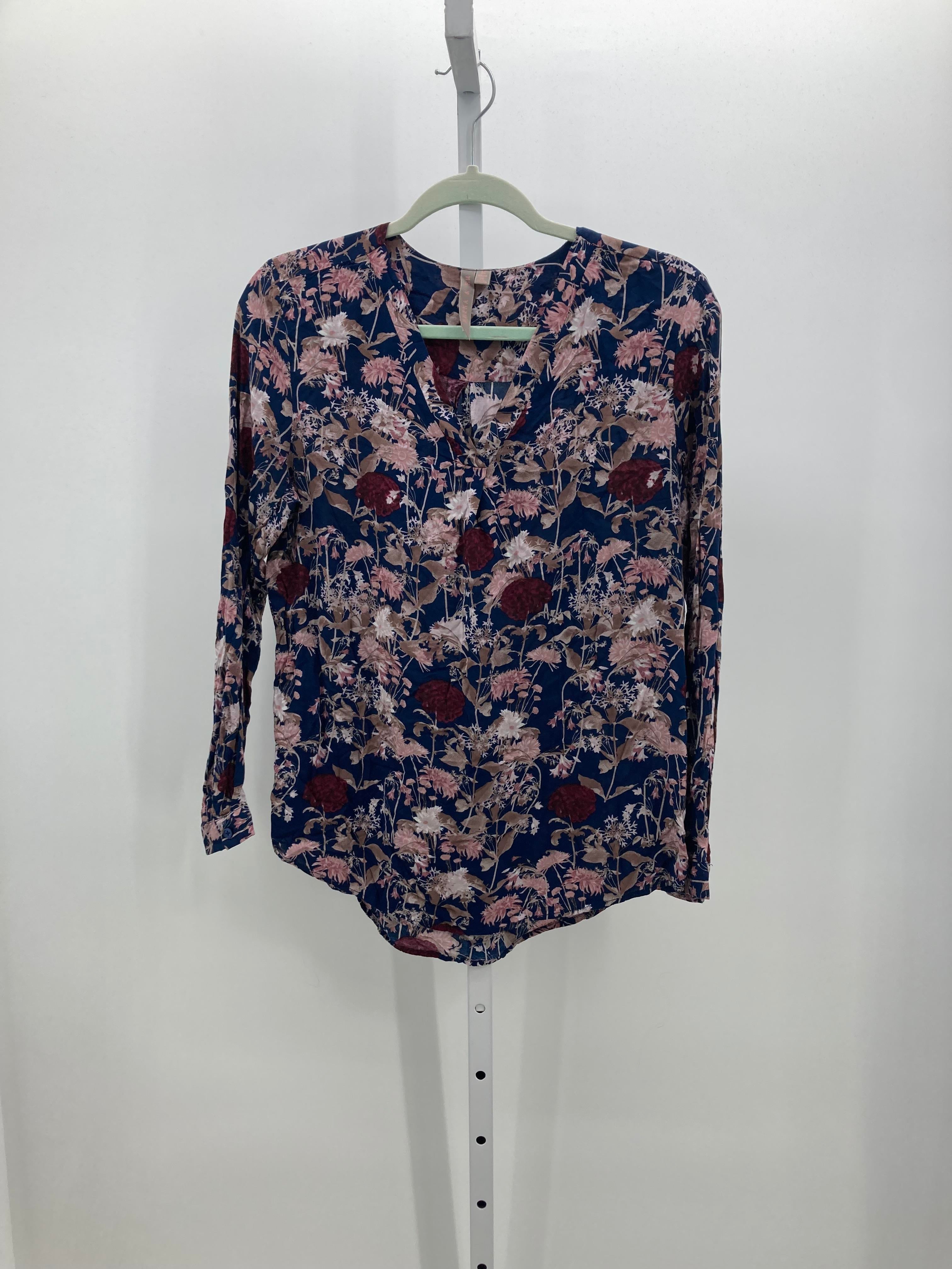 Size Medium Misses Long Sleeve Shirt