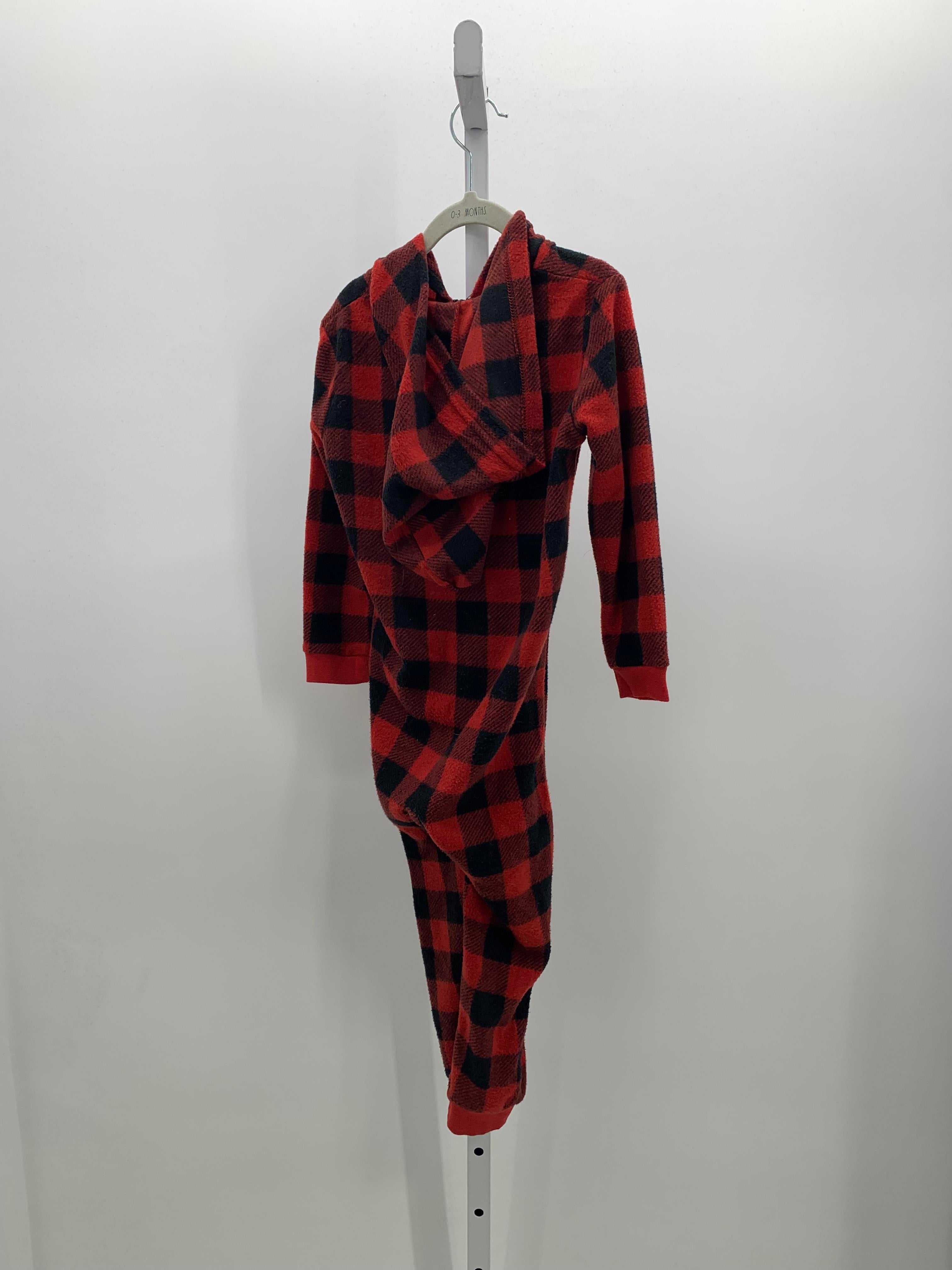 FLEECE SLEEPER PLAID GNOMES.
