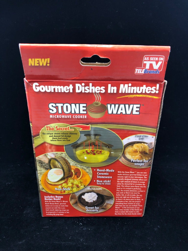 STONE WAVE MICROWAVE COOKER IN BOX.