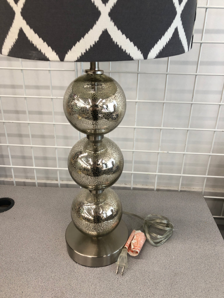 STACKED MERCURY LAMP W/GRAY SHADE.