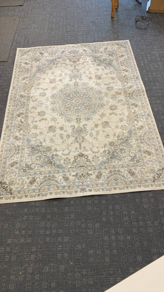CREAM AREA RUG W/ BLUE,BROWN,GREY PAISLEY DESIGN EDEN.
