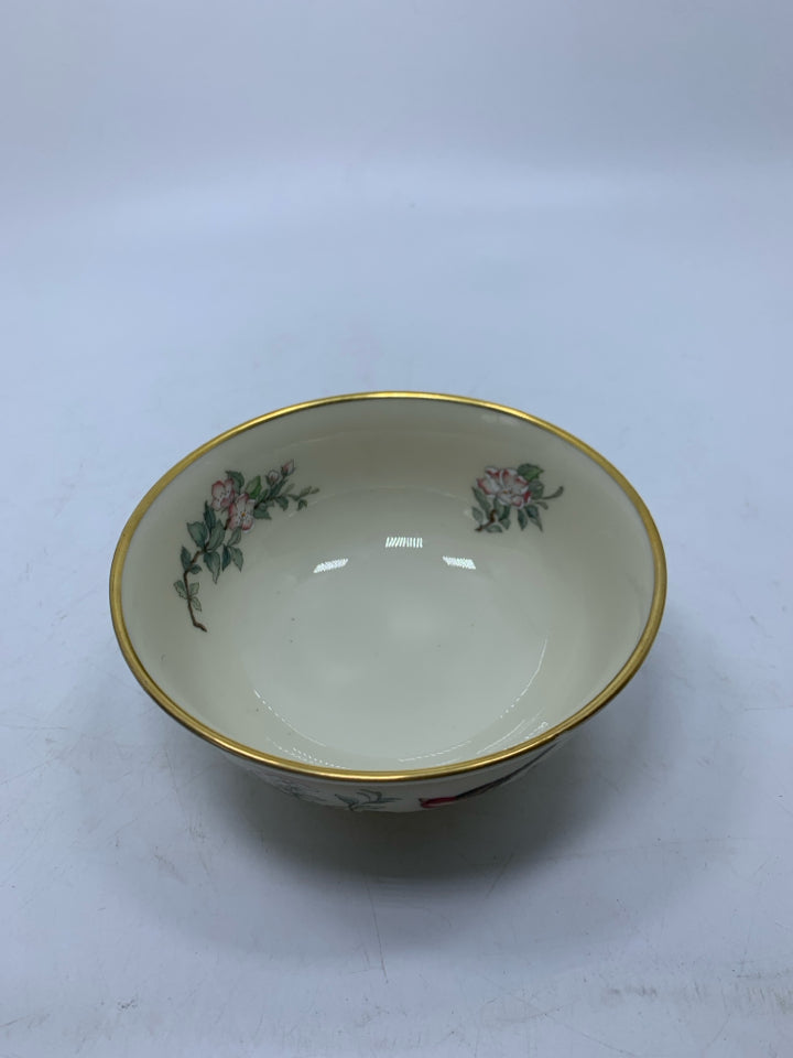 PORCELAIN SMALL CANDY DISH W/ BIRDS & FLOWERS SERENADE PATTERN.