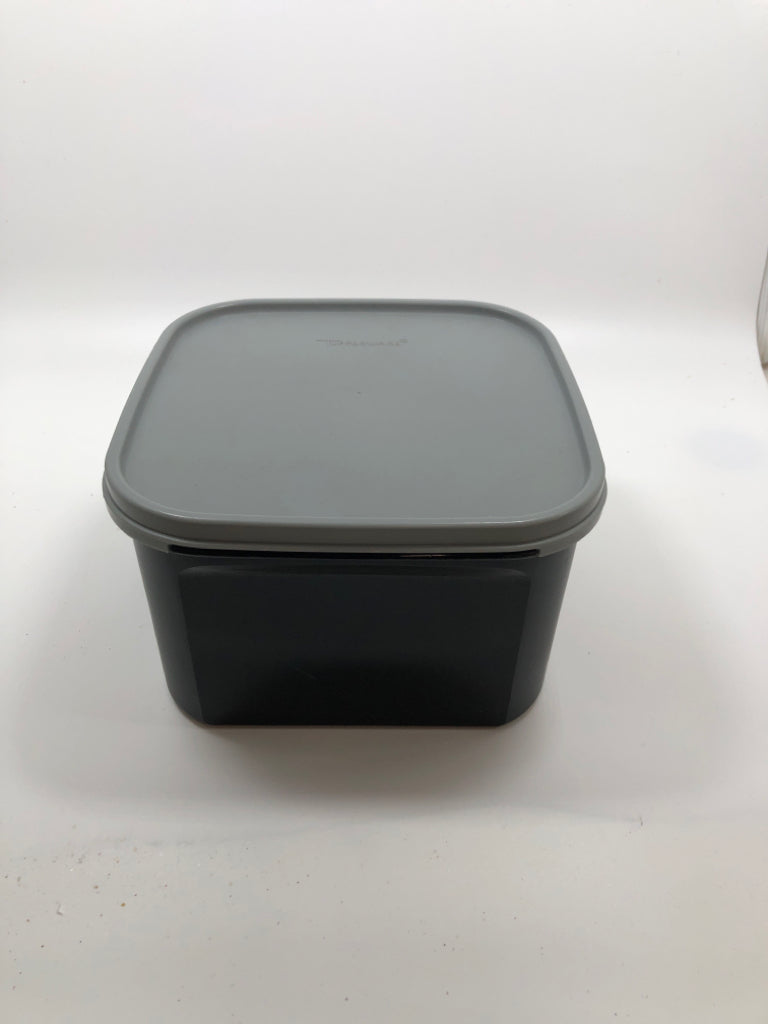 VTG MEMORY MATES STORAGE BOX SQUARE - TUPPERWARE.