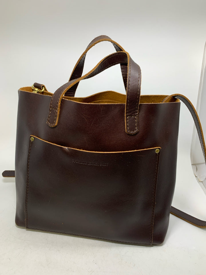Portland Leather Co Front Pocket Shoulder Tote Bag *Minor Exterior Corner Wear