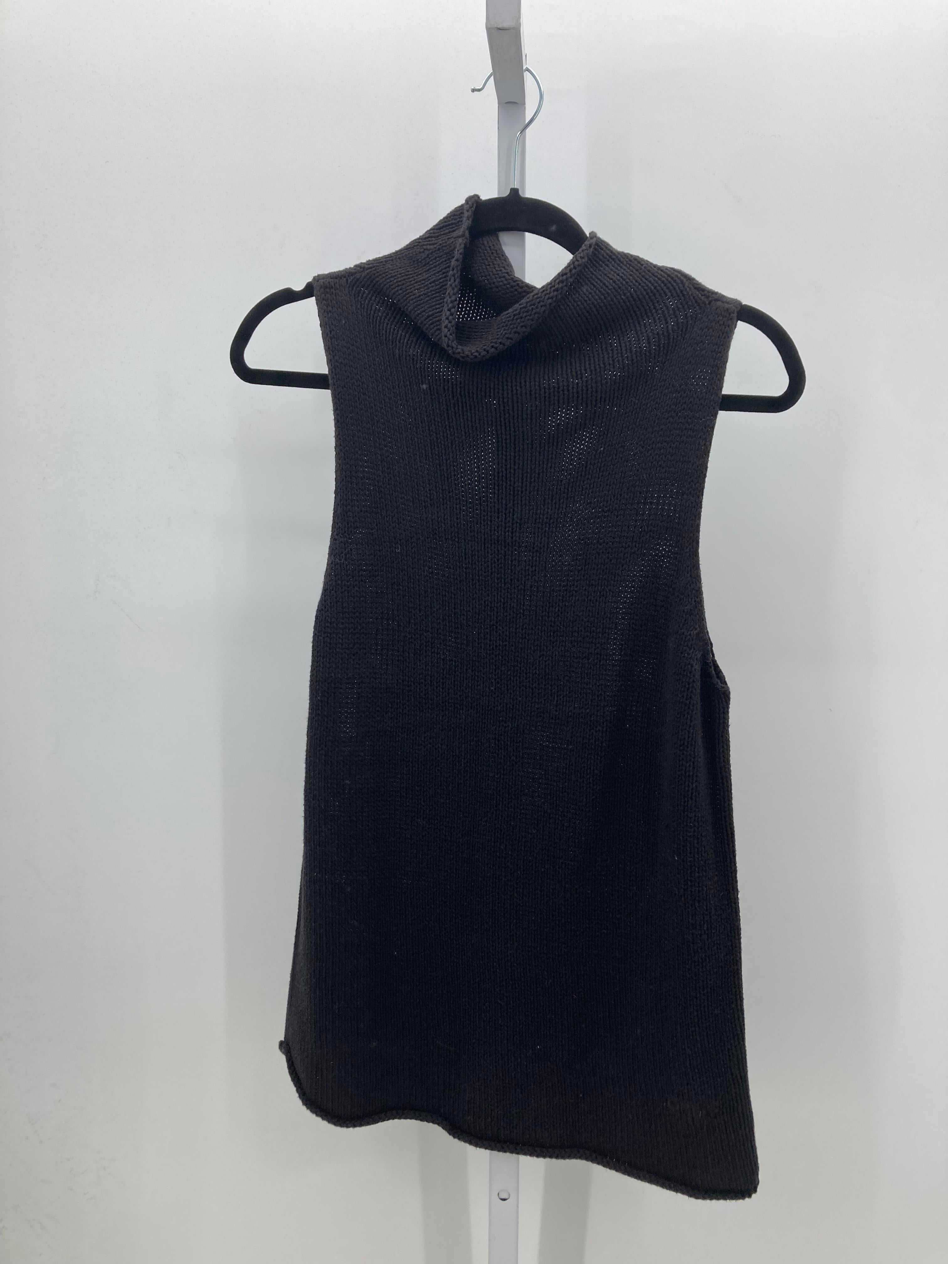DKNY Size Large Misses Sleeveless Sweater