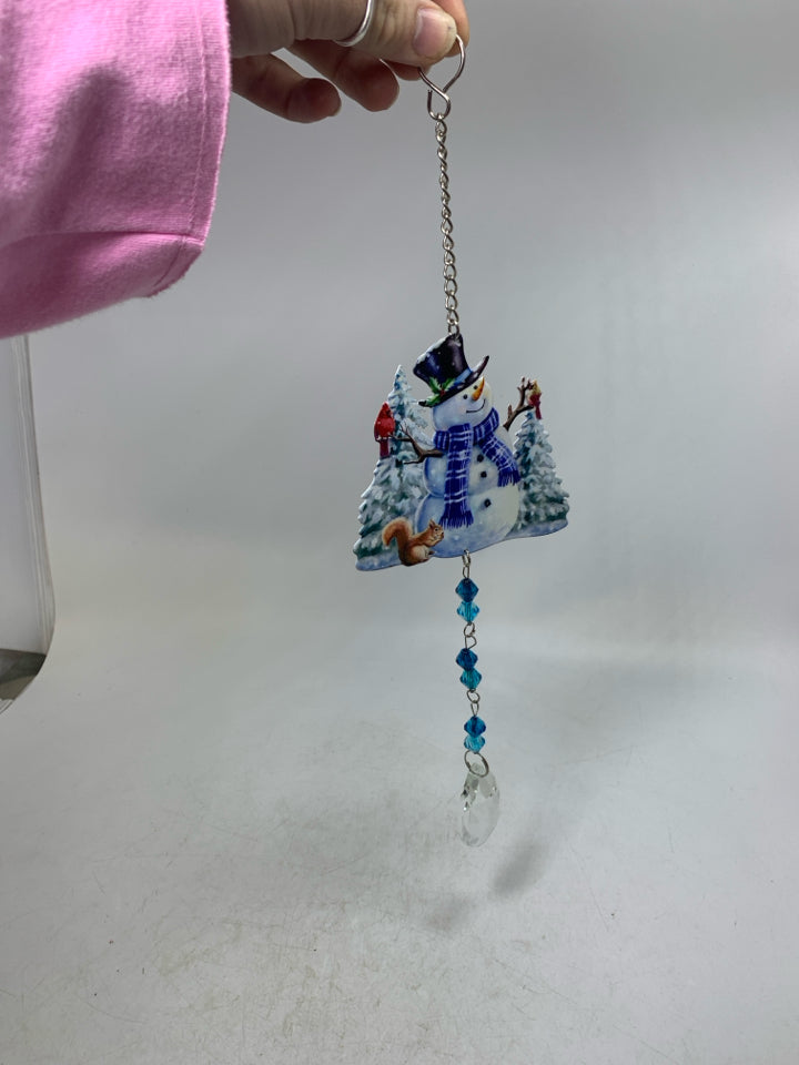 METAL SNOWMAN SUNCATCHER.