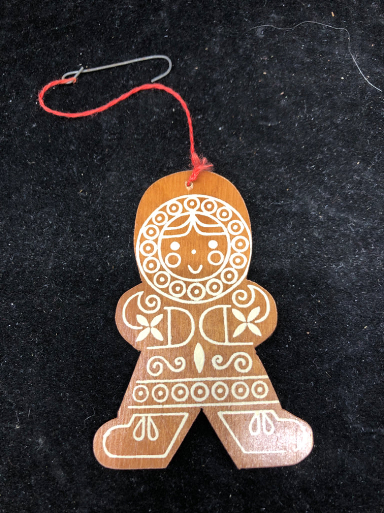 WOOD BOY ESKIMO ORNAMENT.