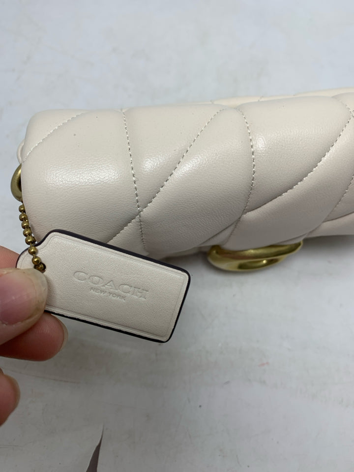 Coach CP018 Tabby Quilted Bag *No Chain Strap-Wristlet Only
