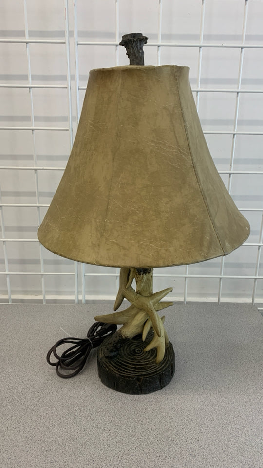 ANTLER LAMP W/FAUX LEATHER SHADE.