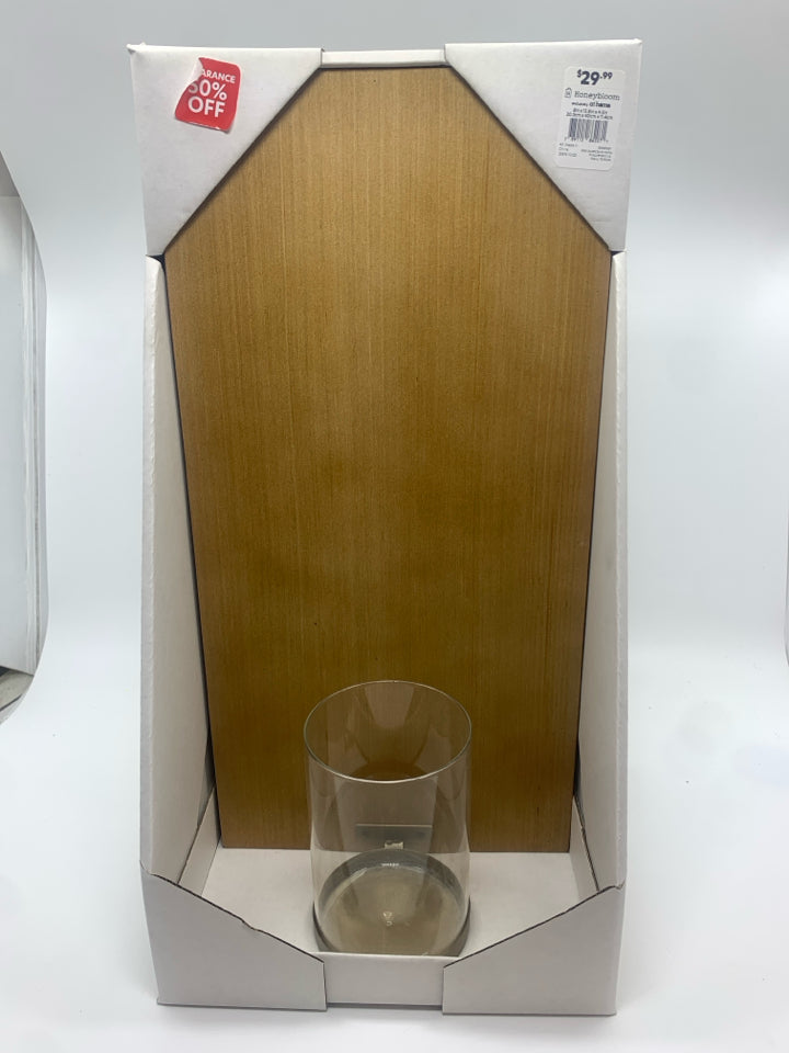 NIP WOOD BACK WALL-SCONCE W/METAL BASE.