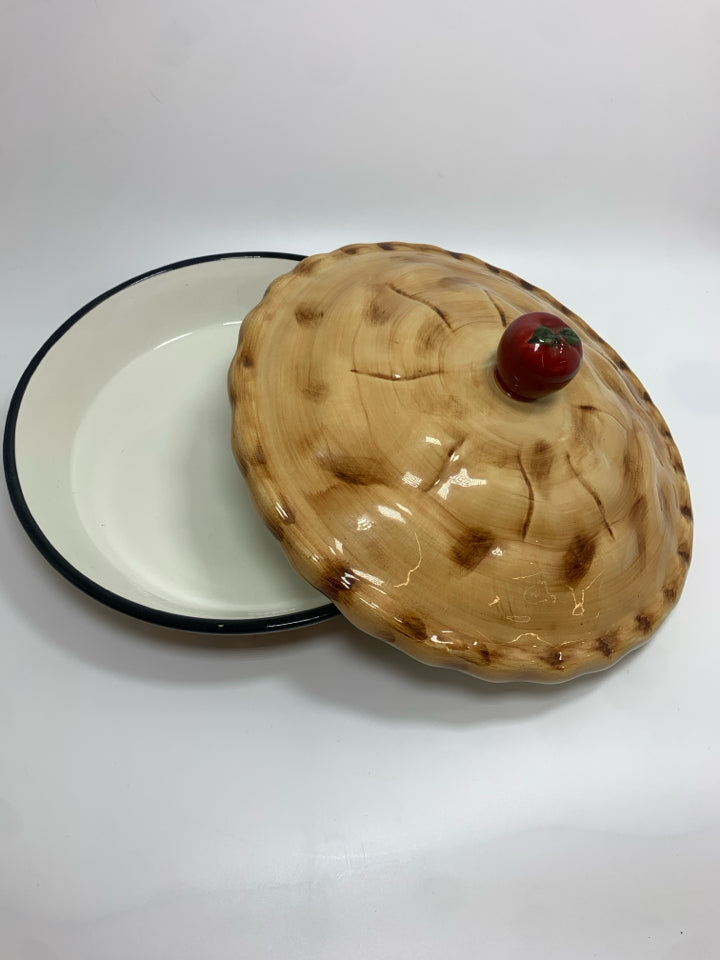 AMERICAN PIE COVERED PIE DISH.