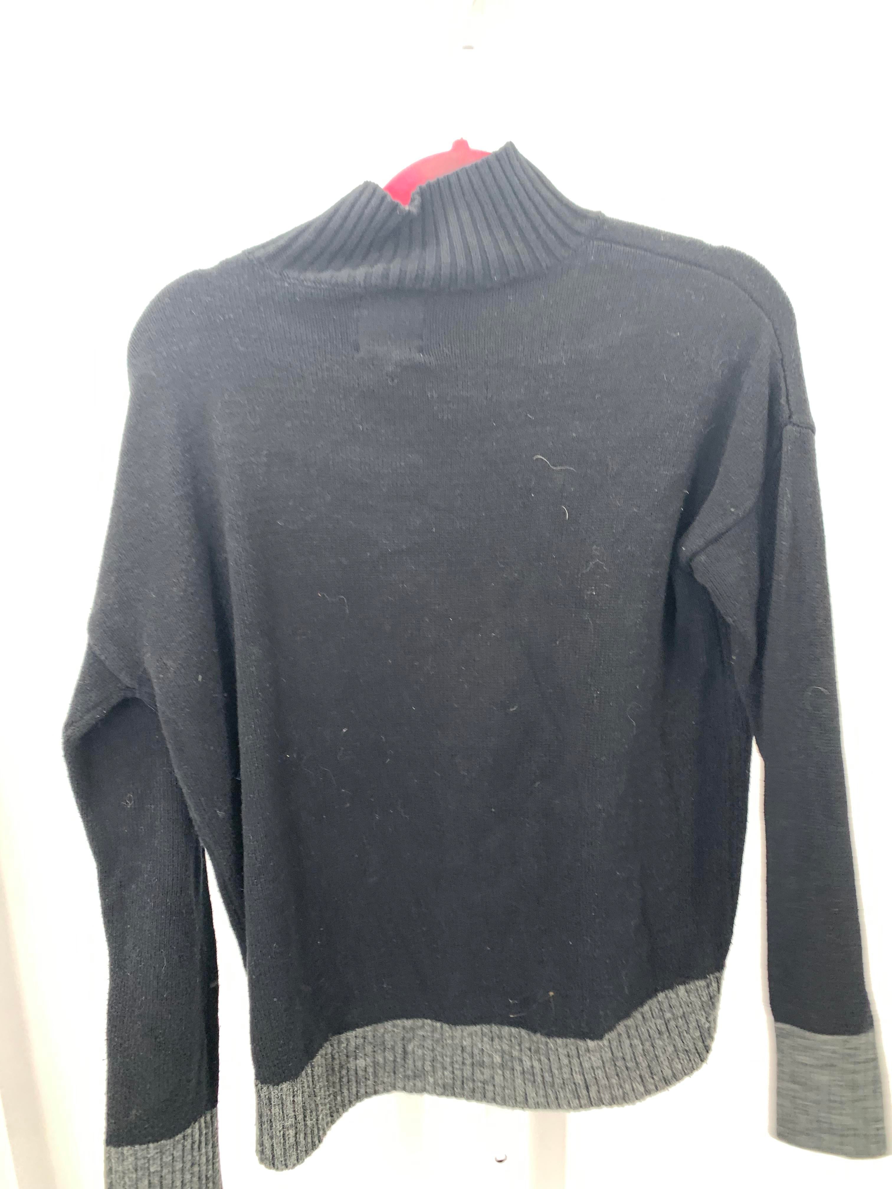 Between Me & You Size Small Misses Long Slv Sweater