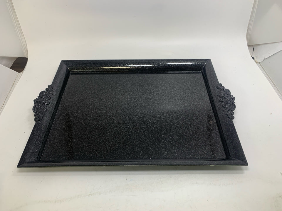PLASTIC SPARKLE DECORATIVE TRAY.