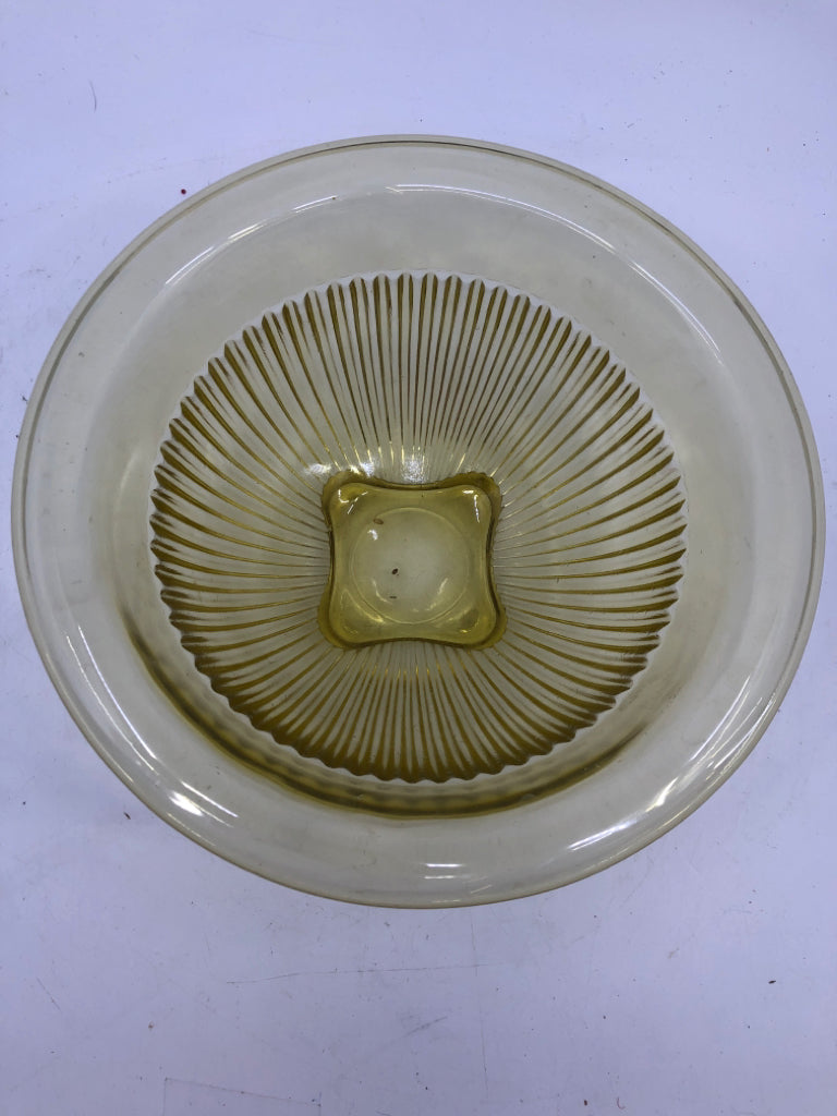 3 VTG YELLOW RIBBED GLASS NESTING BOWLS.