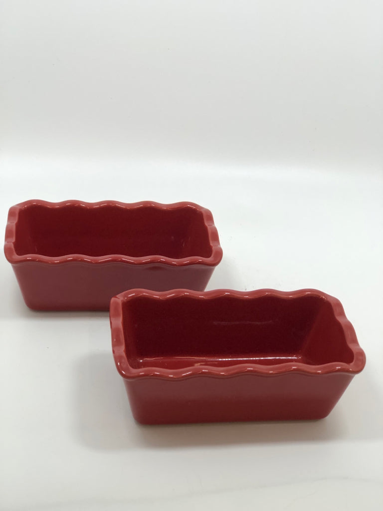 2 RED CERAMIC RUFFLED EDGE MINI LOAF PANS.