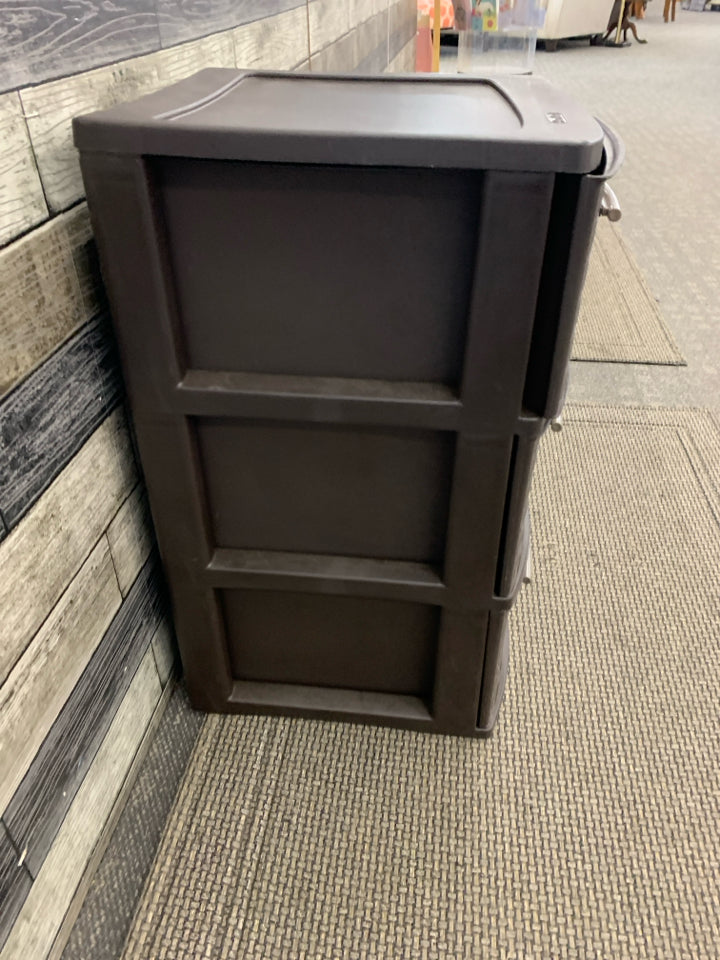3-DRAWER BROWN STERILITE DRESSER.