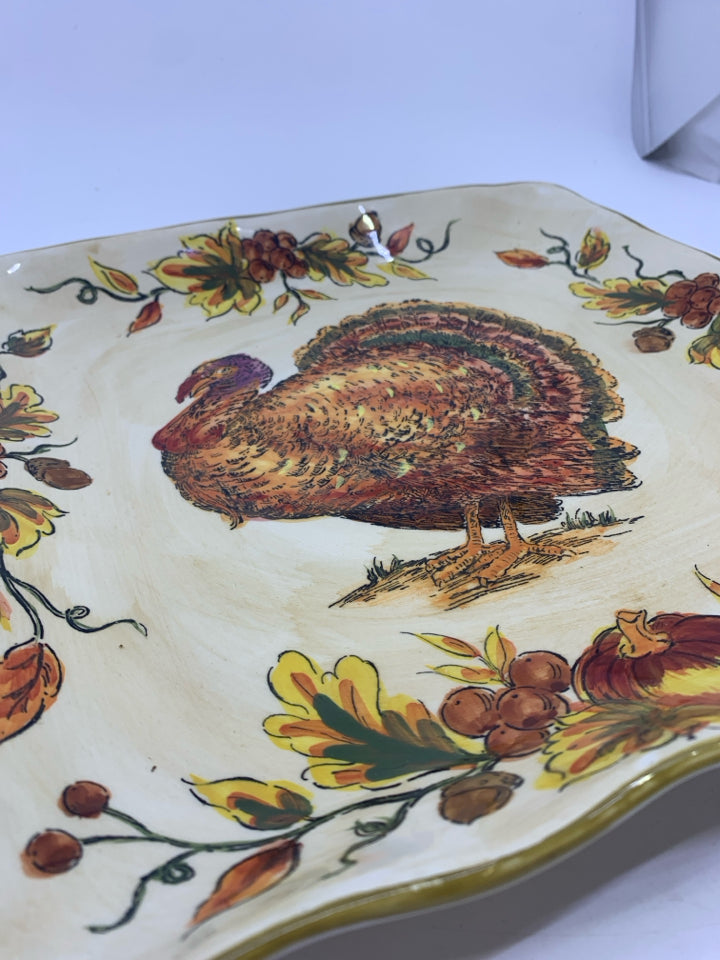 CERAMIC PLATE TURKEY THANKSGIVING PATTERN.