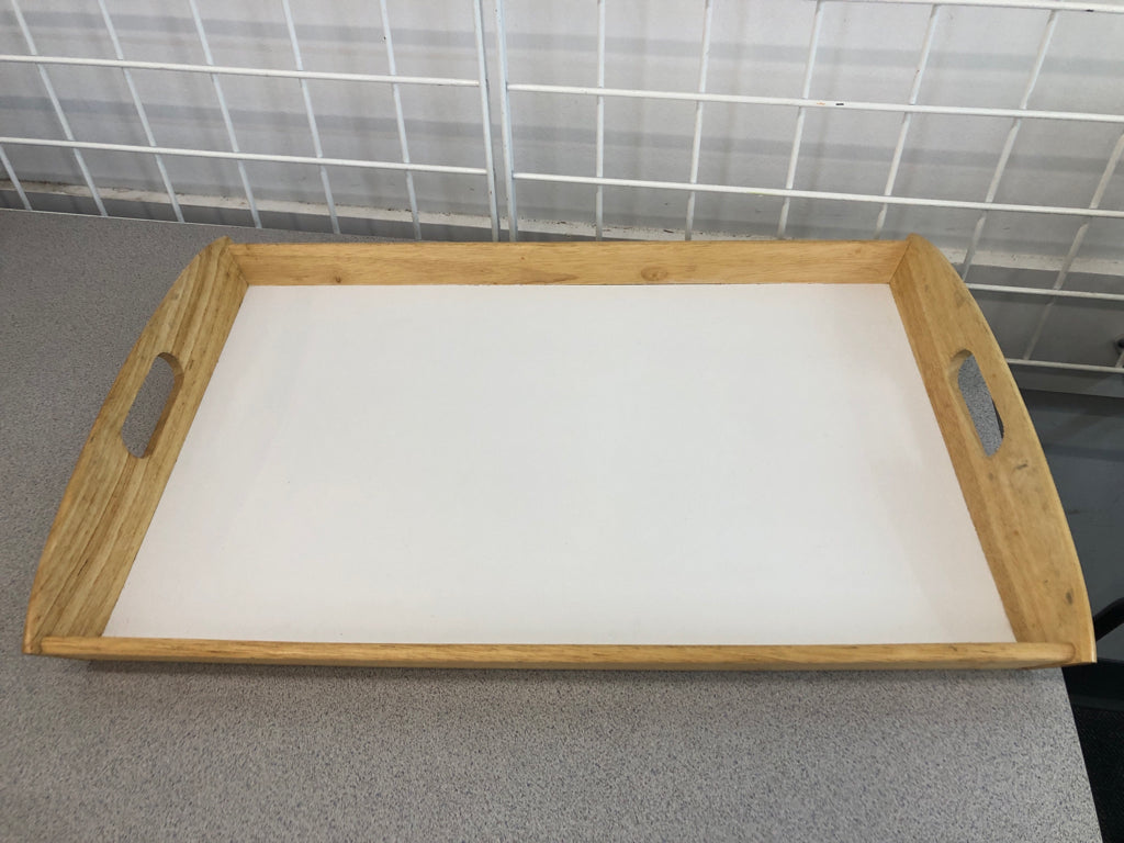 LIGHT WOOD TRAY W/WHITE BASE.