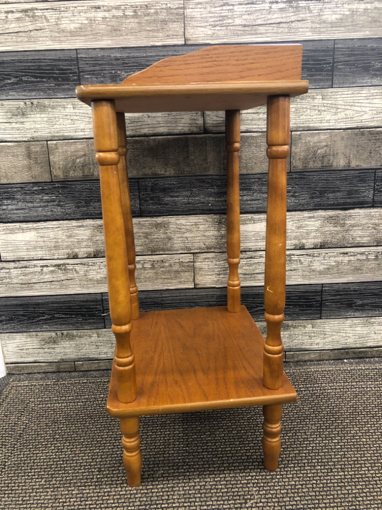 VTG SPINDLE LEG 2 SHELF SIDE TABLE.