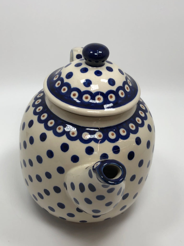 POLISH POTTERY TEAPOT W/LID.